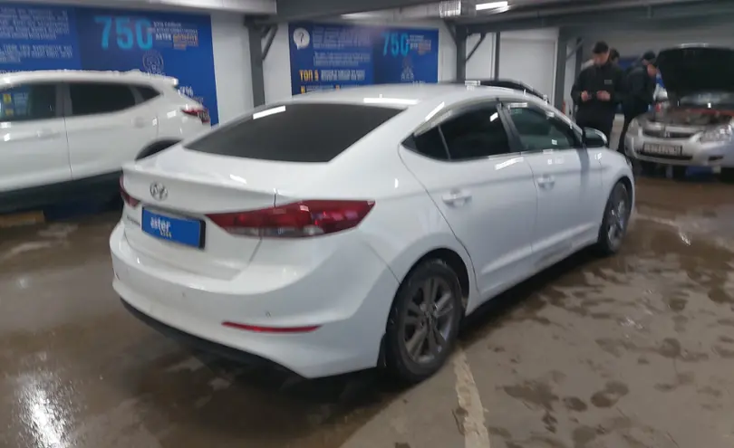 Hyundai Elantra 2018 года за 7 500 000 тг. в Астана фото 3