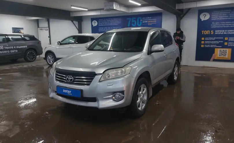 Toyota RAV4 2011 года за 8 000 000 тг. в Астана