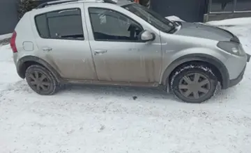 Renault Sandero 2014 года за 3 750 000 тг. в Караганда фото 4