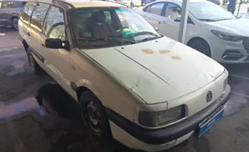 Volkswagen Passat 1990 года за 500 000 тг. в Алматы фото 3