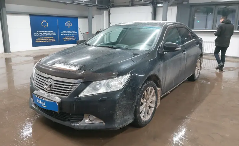 Toyota Camry 2014 года за 10 000 000 тг. в Астана