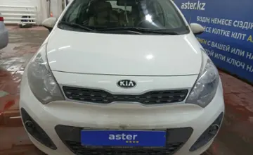 Kia Rio 2014 года за 5 700 000 тг. в Астана фото 2