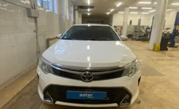 Toyota Camry 2015 года за 9 700 000 тг. в Актобе фото 2