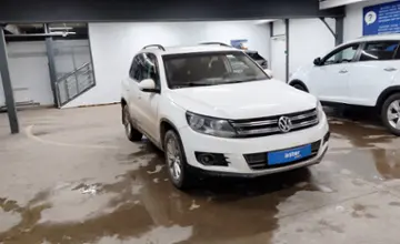 Volkswagen Tiguan 2013 года за 5 800 000 тг. в Астана фото 2