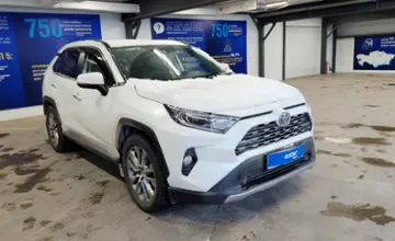 Toyota RAV4 2021 года за 16 000 000 тг. в Астана фото 2