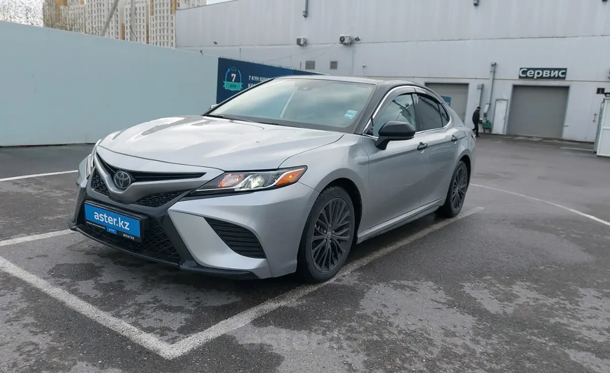 Toyota Camry 2020 года за 13 000 000 тг. в Шымкент