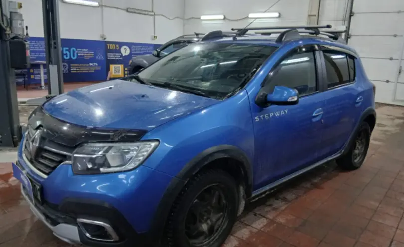 Renault Sandero 2019 года за 6 500 000 тг. в Астана