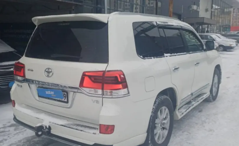 Toyota Land Cruiser 2018 года за 35 000 000 тг. в Караганда фото 5