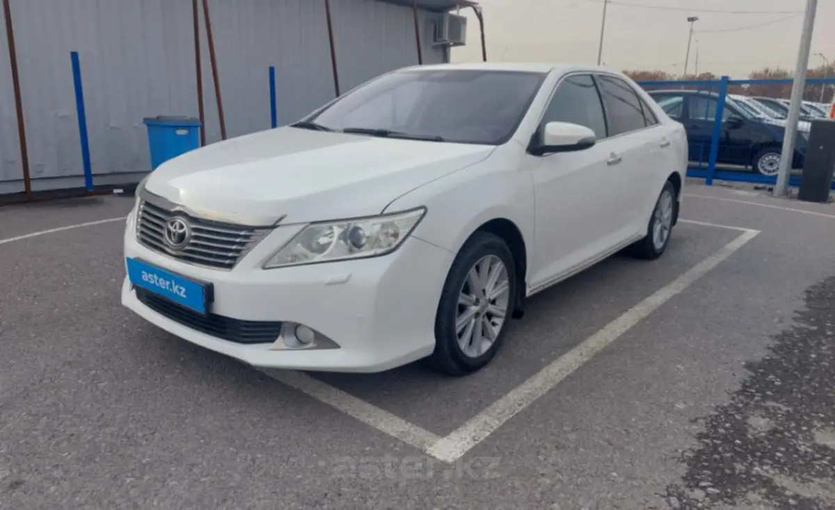 Toyota Camry 2013 года за 9 800 000 тг. в Шымкент