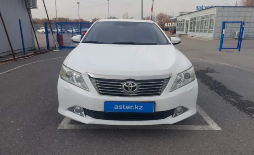 Toyota Camry 2013 года за 9 800 000 тг. в Шымкент фото 2