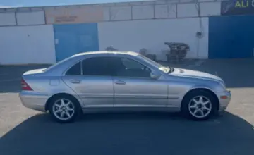 Mercedes-Benz C-Класс 2003 года за 4 000 000 тг. в Актау фото 4