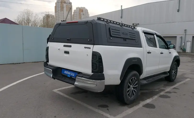 Toyota Hilux 2014 года за 16 000 000 тг. в Шымкент фото 3