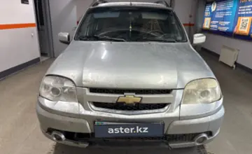 Chevrolet Niva 2012 года за 2 600 000 тг. в Уральск фото 2