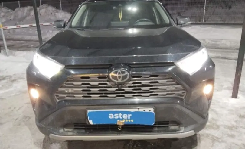 Toyota RAV4 2021 года за 17 000 000 тг. в Усть-Каменогорск фото 2