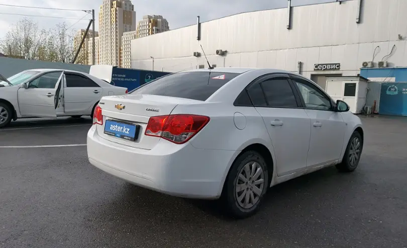 Chevrolet Cruze 2011 года за 3 500 000 тг. в Шымкент фото 3