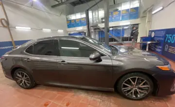 Toyota Camry 2021 года за 10 000 000 тг. в Астана фото 4