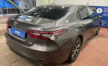 Toyota Camry 2021 года за 10 000 000 тг. в Астана