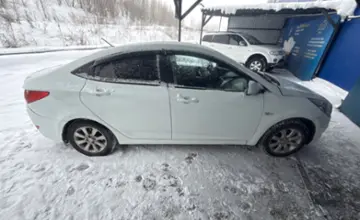 Hyundai Solaris 2014 года за 3 600 000 тг. в Усть-Каменогорск фото 4