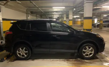 Toyota RAV4 2017 года за 13 000 000 тг. в Астана