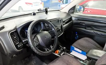 Mitsubishi Outlander 2019 года за 10 000 000 тг. в Астана фото 5