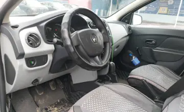 Renault Logan 2015 года за 3 000 000 тг. в Шымкент фото 5