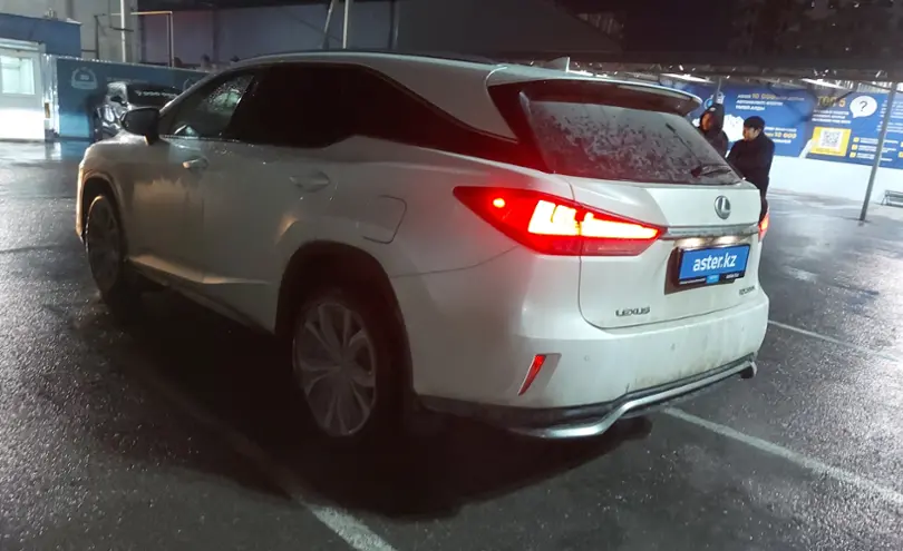 Lexus RX 2022 года за 30 000 000 тг. в Шымкент фото 4