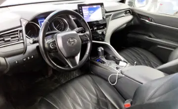 Toyota Camry 2023 года за 13 400 000 тг. в Астана фото 5