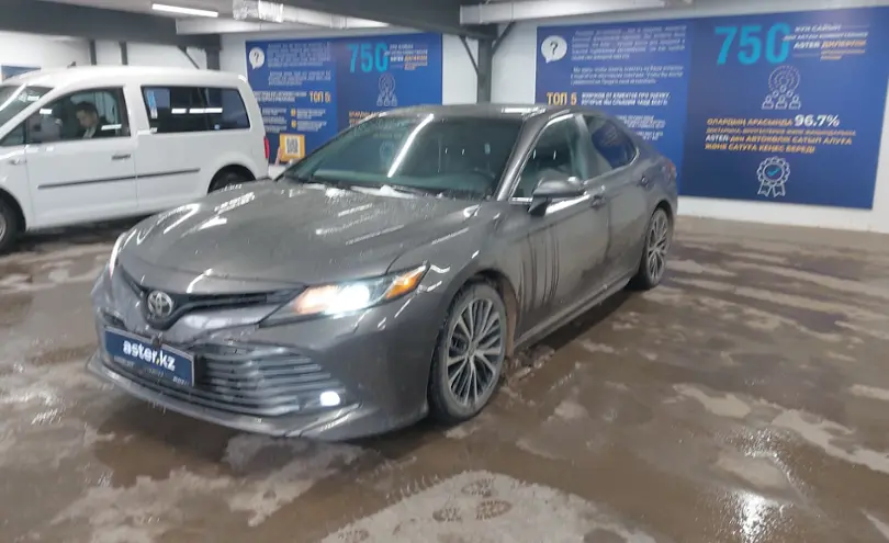 Toyota Camry 2020 года за 11 000 000 тг. в Астана