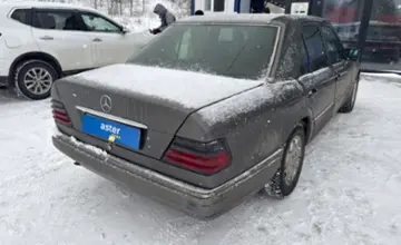Mercedes-Benz E-Класс 1993 года за 2 000 000 тг. в Усть-Каменогорск