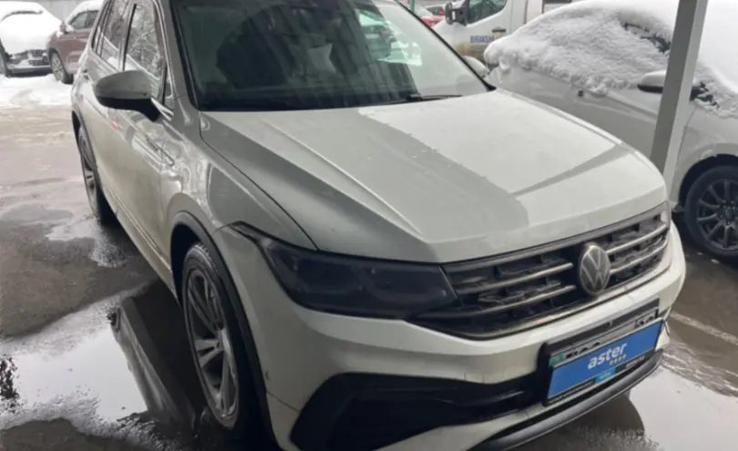 Volkswagen Tiguan 2021 года за 16 000 000 тг. в Алматы фото 3