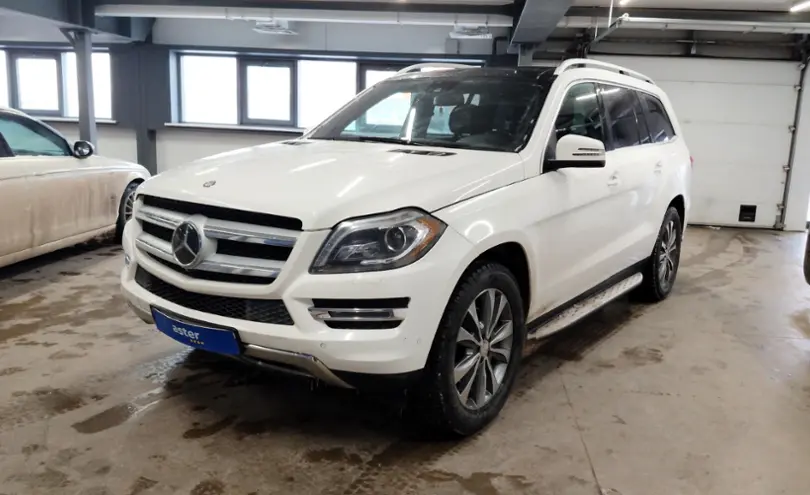 Mercedes-Benz GL-Класс 2015 года за 14 000 000 тг. в Астана