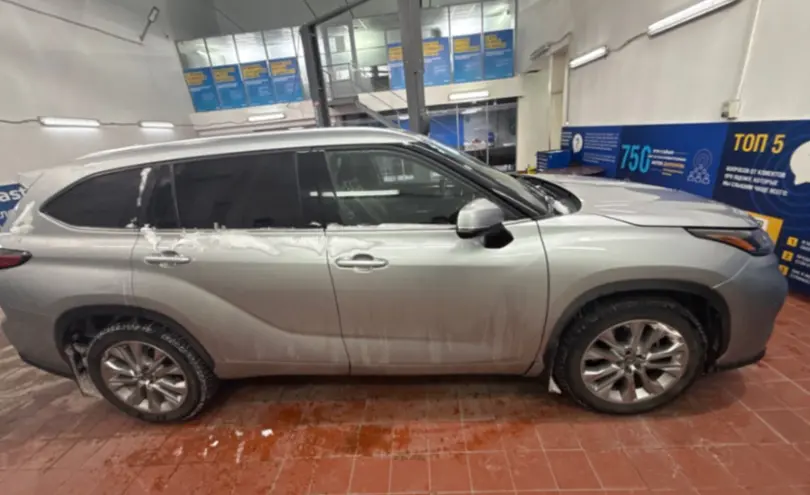 Toyota Highlander 2021 года за 25 000 000 тг. в Астана фото 4