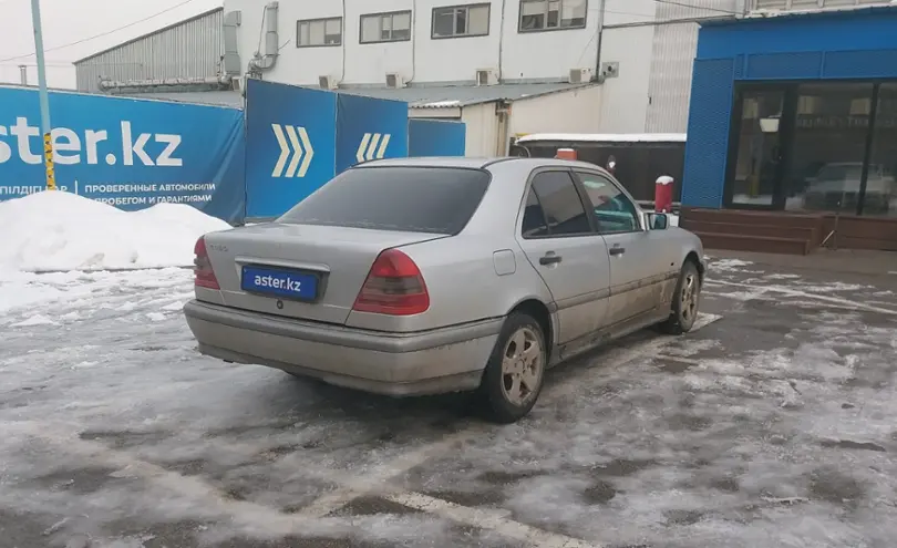 Mercedes-Benz C-Класс 2000 года за 1 500 000 тг. в Алматы фото 3