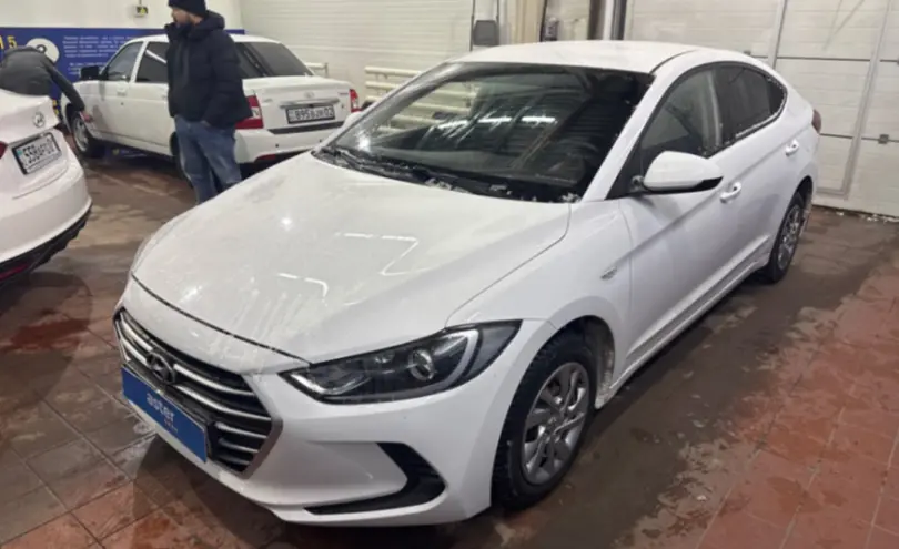 Hyundai Elantra 2018 года за 6 900 000 тг. в Астана