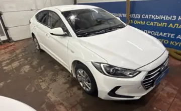 Hyundai Elantra 2018 года за 6 900 000 тг. в Астана фото 3