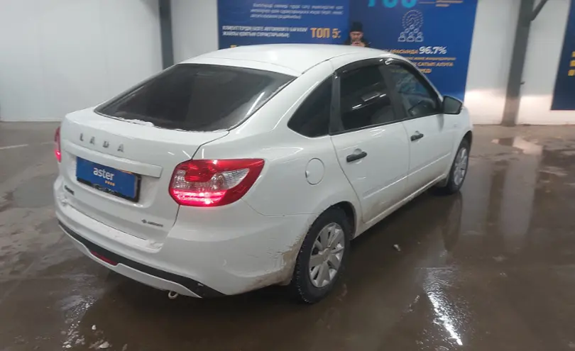 LADA (ВАЗ) Granta 2019 года за 3 500 000 тг. в Астана фото 3
