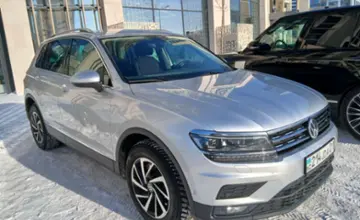 Volkswagen Tiguan 2018 года за 12 500 000 тг. в Астана фото 3