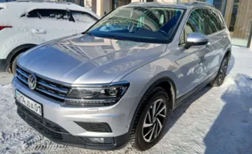 Volkswagen Tiguan 2018 года за 12 500 000 тг. в Астана фото 1