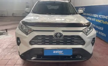 Toyota RAV4 2022 года за 17 500 000 тг. в Астана фото 2
