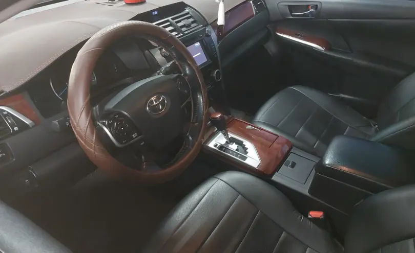 Toyota Camry 2013 года за 9 500 000 тг. в Астана фото 5