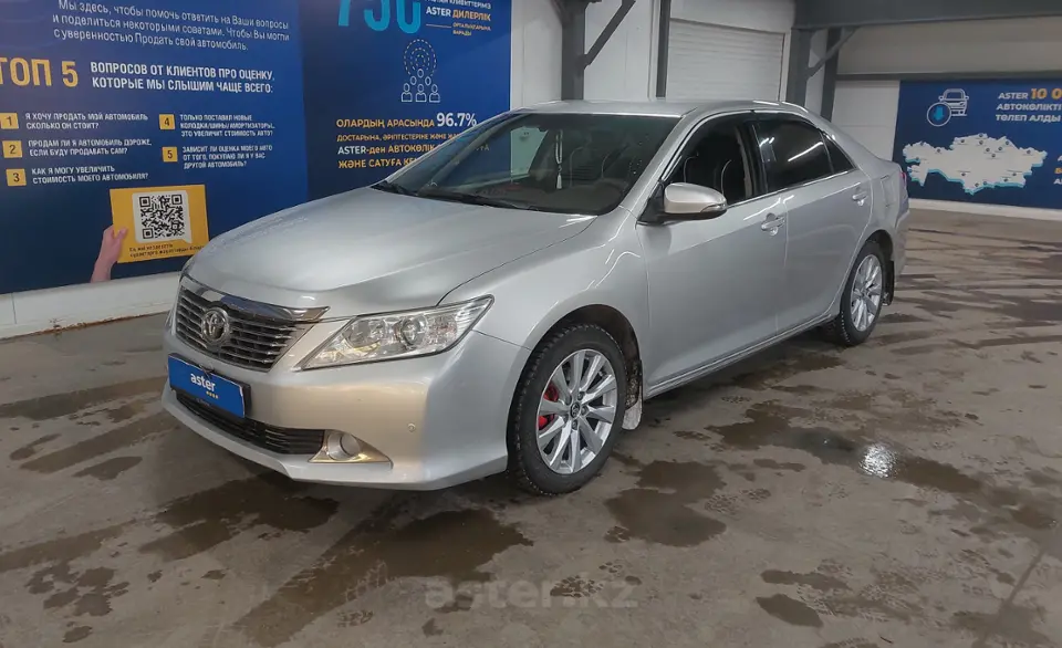Toyota Camry 2013 года за 9 500 000 тг. в Астана