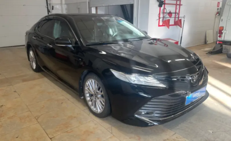 Toyota Camry 2019 года за 14 500 000 тг. в Актобе фото 3