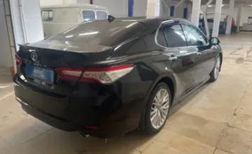 Toyota Camry 2019 года за 14 500 000 тг. в Актобе