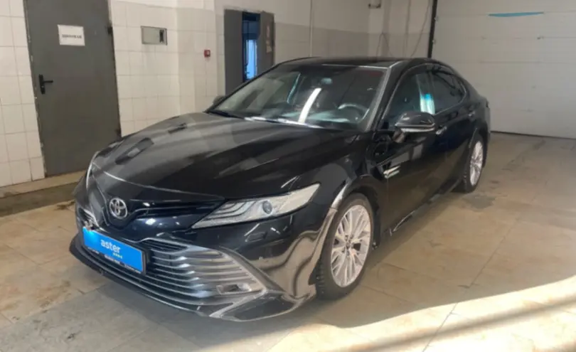 Toyota Camry 2019 года за 14 500 000 тг. в Актобе