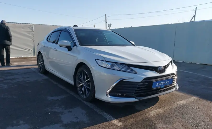 Toyota Camry 2021 года за 18 000 000 тг. в Шымкент фото 2