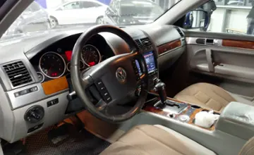 Volkswagen Touareg 2004 года за 4 300 000 тг. в Астана фото 5