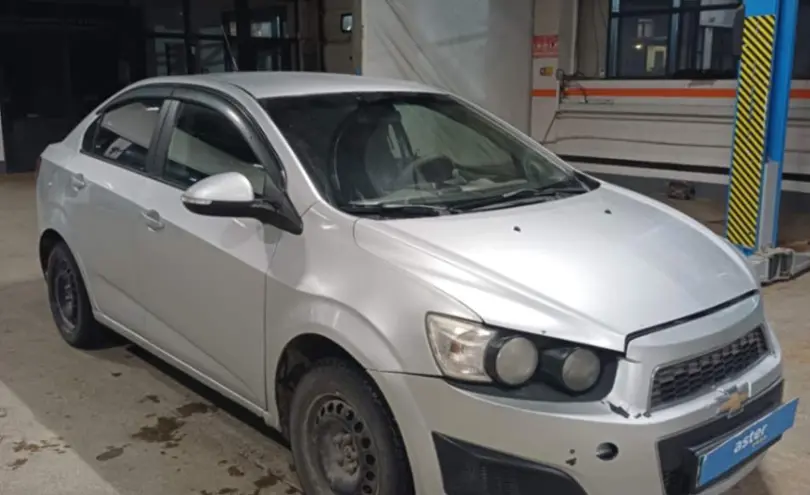 Chevrolet Aveo 2013 года за 2 500 000 тг. в Караганда фото 3