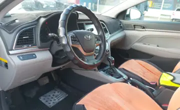 Hyundai Elantra 2017 года за 8 500 000 тг. в Шымкент фото 5