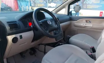 Volkswagen Sharan 2004 года за 3 900 000 тг. в Шымкент фото 5