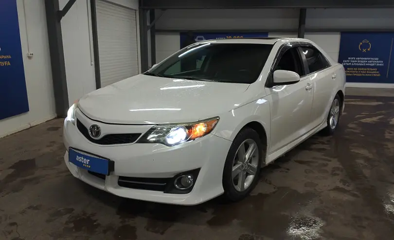 Toyota Camry 2013 года за 10 000 000 тг. в Астана